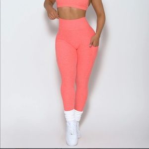 Bombshell Sportswear Curves leggings in pink
